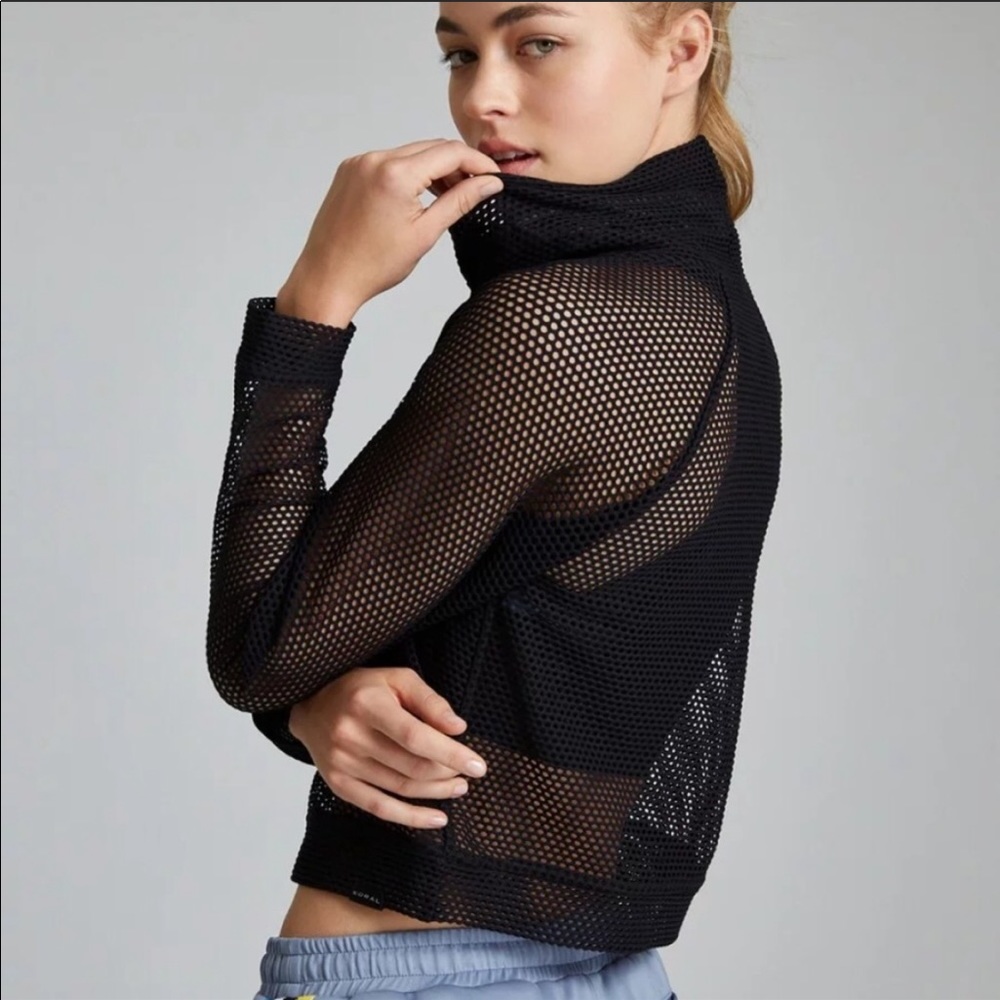 NWT Black KORAL Pump Mesh Athleisure Top SZ M